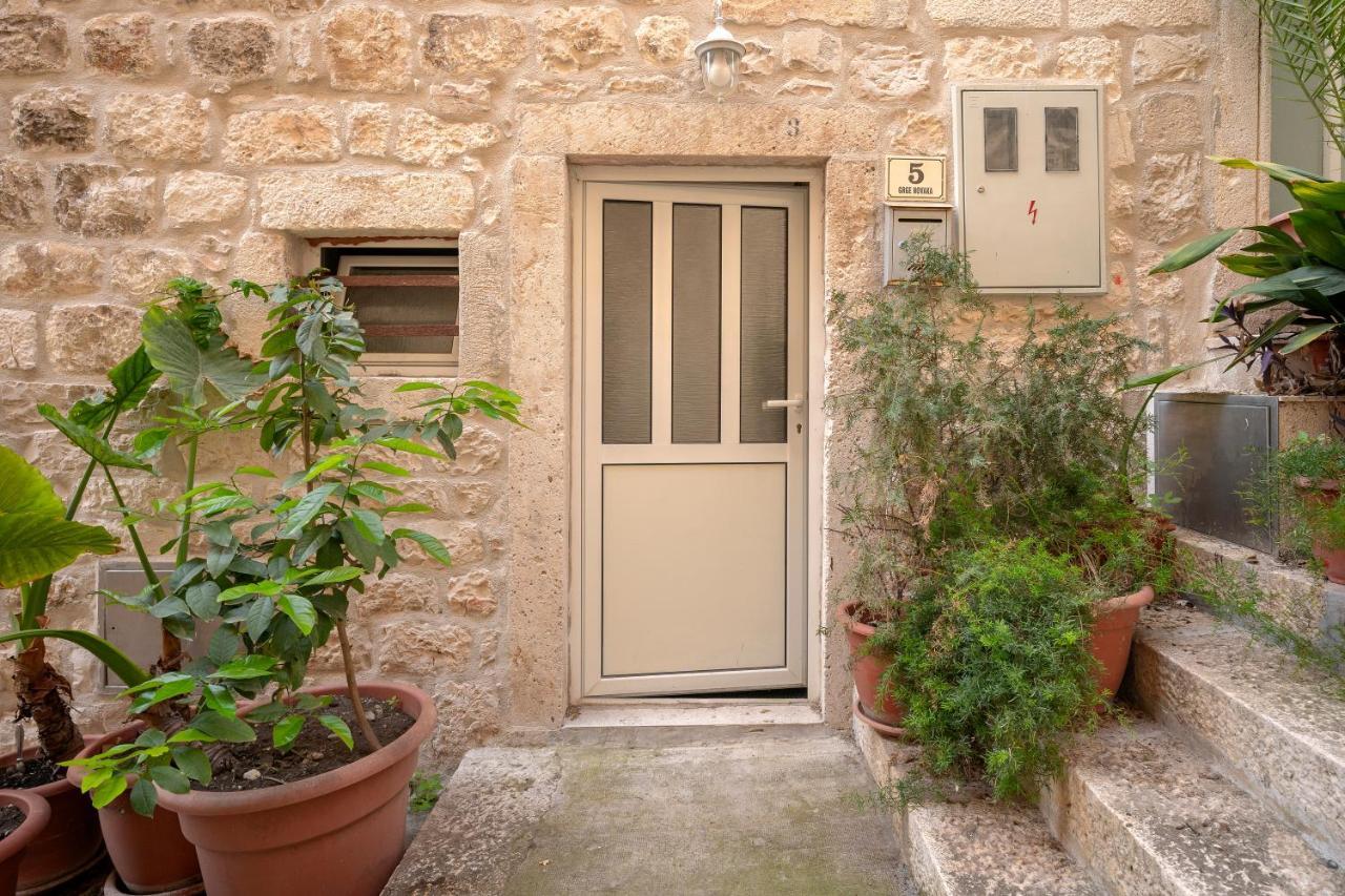 Harbourside Guesthouse Mandina - Zf Hvar フヴァル エクステリア 写真