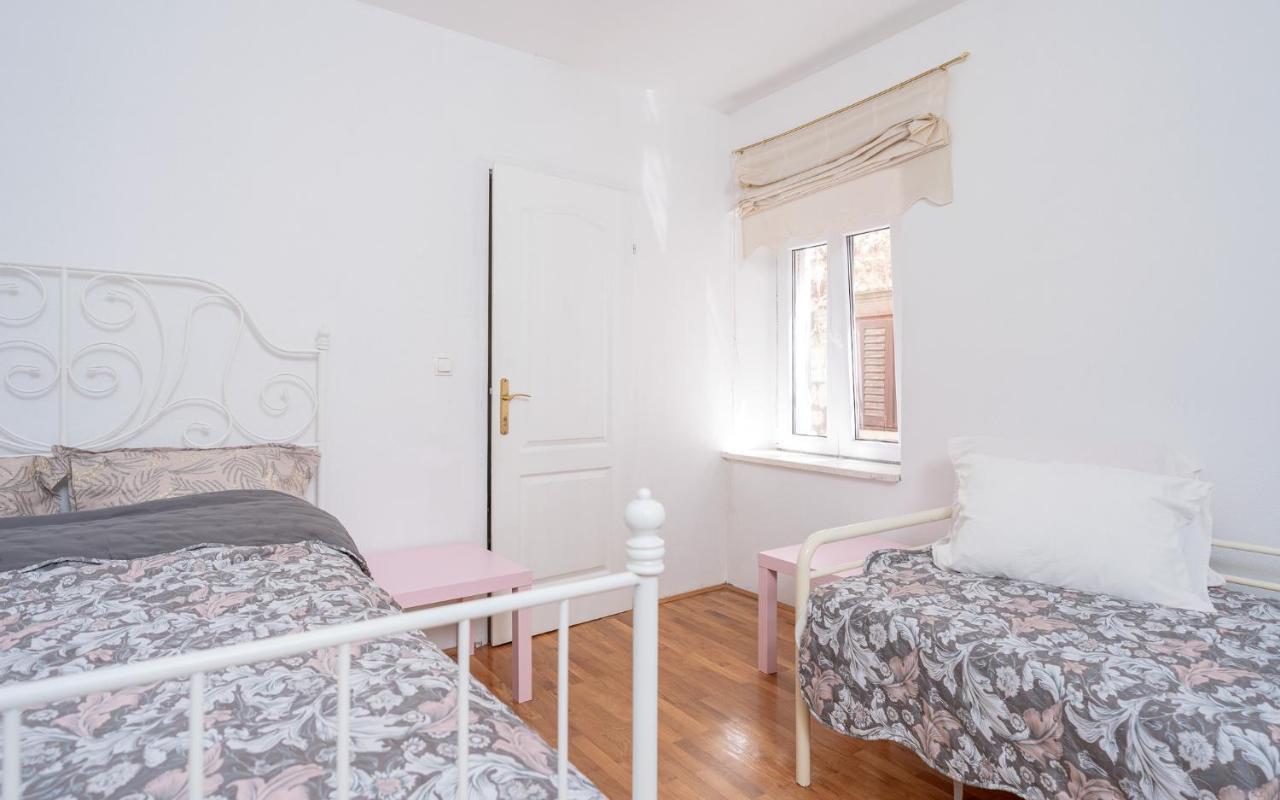 Harbourside Guesthouse Mandina - Zf Hvar フヴァル エクステリア 写真