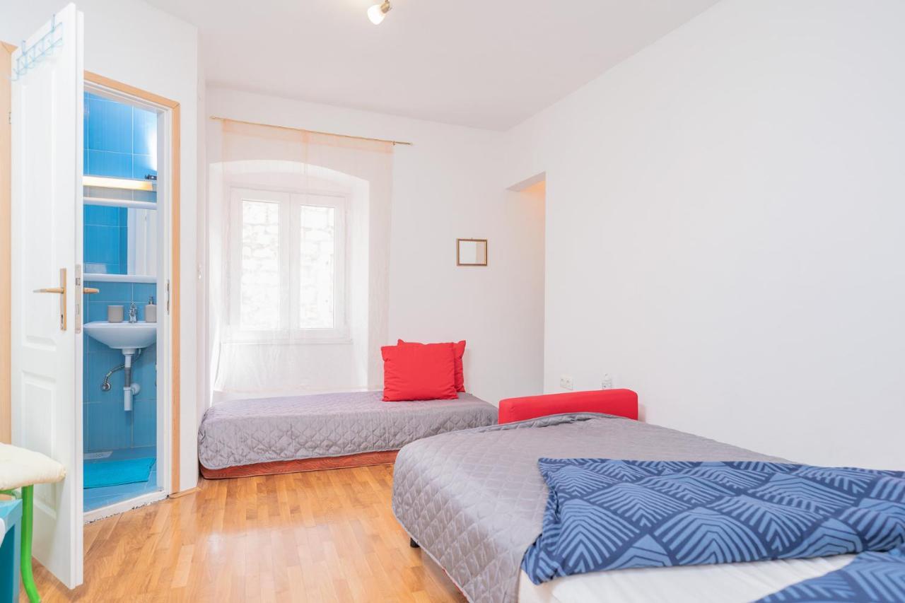 Harbourside Guesthouse Mandina - Zf Hvar フヴァル エクステリア 写真