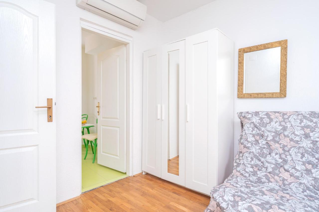Harbourside Guesthouse Mandina - Zf Hvar フヴァル エクステリア 写真