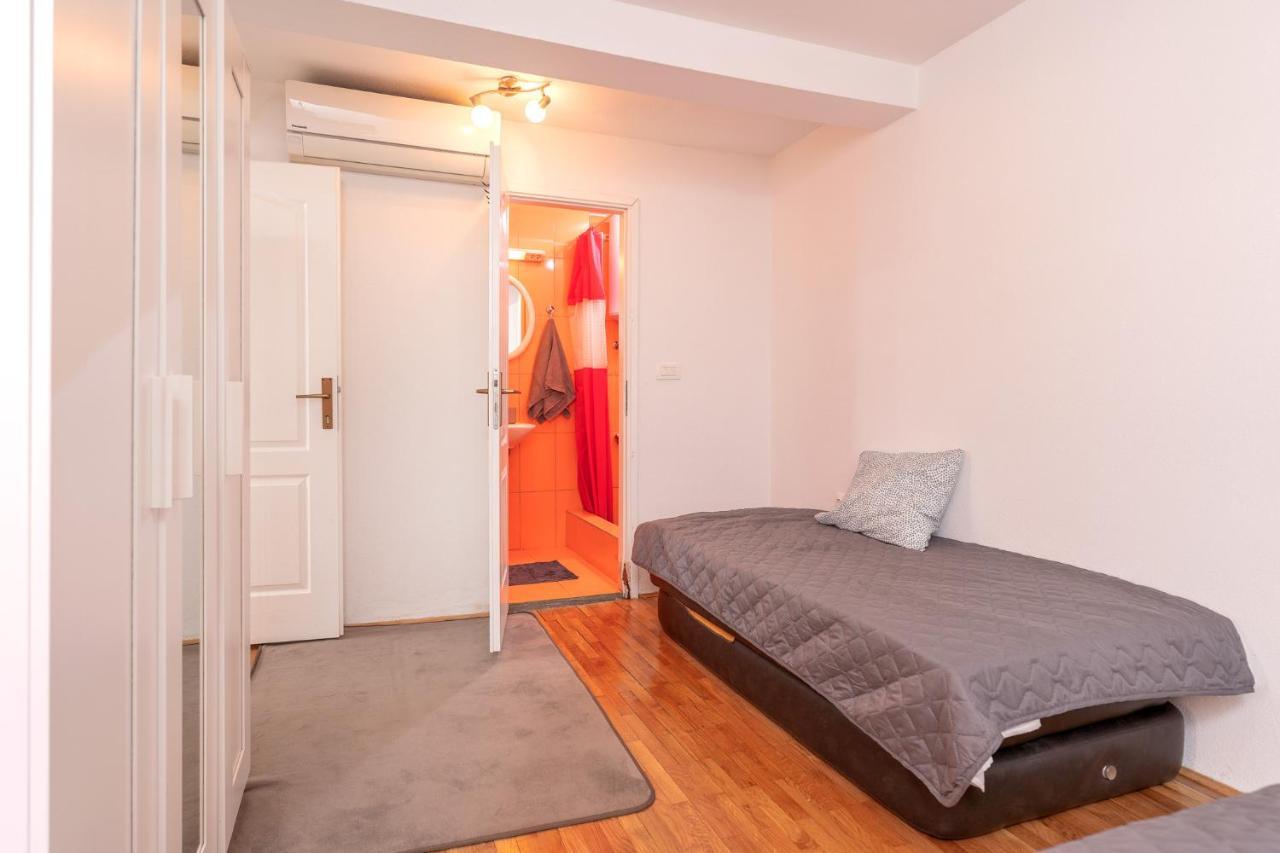 Harbourside Guesthouse Mandina - Zf Hvar フヴァル エクステリア 写真