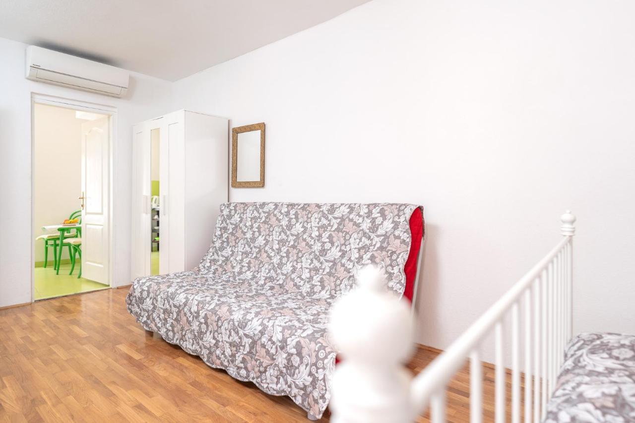 Harbourside Guesthouse Mandina - Zf Hvar フヴァル エクステリア 写真